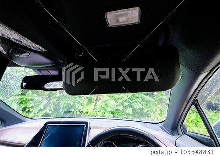 自動車のバニティランプ 103348831