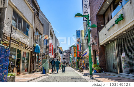 横浜市の都市風景 綱島駅 横浜市の都市風景 綱島駅 103349528