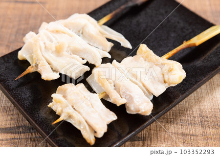 美味しい焼鳥軟骨串 103352293