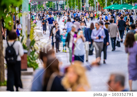 日本の東京都市景観 5類移行から2週…銀座もマ無しが増…感染爆発は無い＝5月21日（ホコ天実施日） 103352791