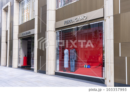 サルヴァトーレ フェラガモ 銀座本店 103357993