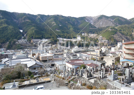岐阜県下呂市 下呂温泉付近の風景 岐阜県下呂市 下呂温泉付近の風景 103365401