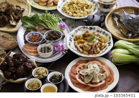 中華食材と料理のイメージ 103365431
