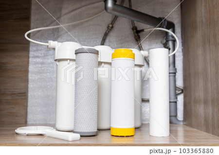 Installation or replacement of water purification filters Installation or replacement of water purification filters 103365880