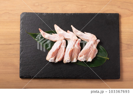 若鶏の手羽先　生肉　(国産) 103367693