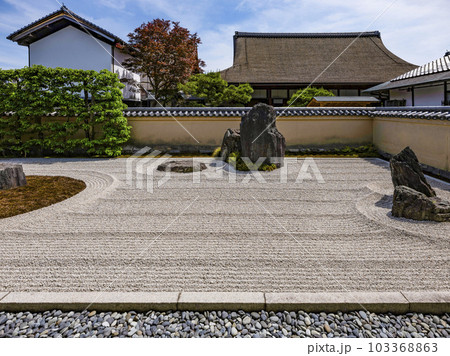 大徳寺　龍源院　方丈前庭、一枝坦（いっしだん） 103368863