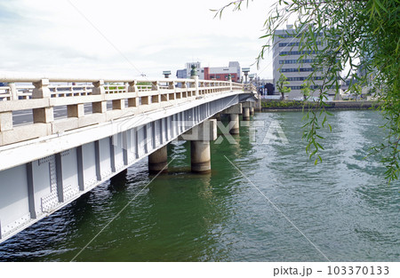 松江大橋の景色 松江大橋の景色 103370133