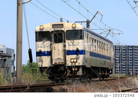 【JR九州】キハ40形(日豊本線:宮崎〜南宮崎) 【JR九州】キハ40形(日豊本線:宮崎〜南宮崎) 103372548