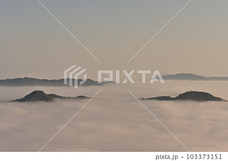 秋の向山連山 103373151