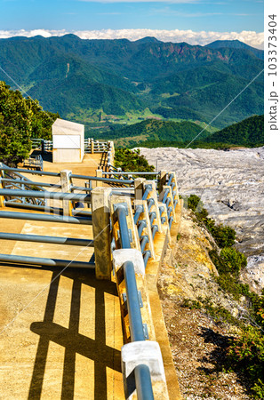 Observation deck of the Poas volcano in Costa Rica, Central America 103373404