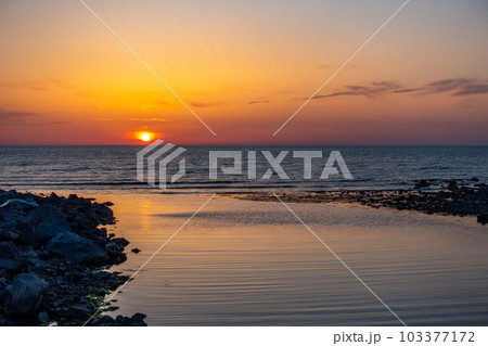 道の駅象潟　ねむの丘　眺望　夕景 103377172