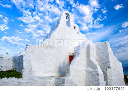 ギリシャ紀行　エーゲ海の島々　ミコノス島　パラポティアニ教会 103377993