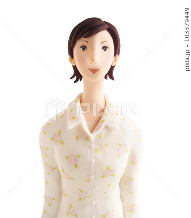 ナチュラルな雰囲気の美しい女性上半身(年度立体イラスト) ナチュラルな雰囲気の美しい女性上半身(年度立体イラスト) 103379449