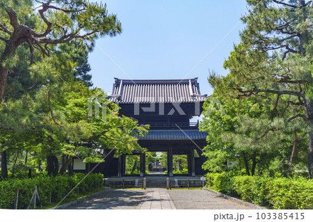 建仁寺　三門（望闕楼）--京都市東山区-- 103385415