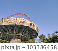 遊園地と青空の風景 103386458