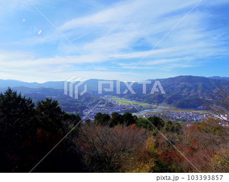冨士山より望む大洲の街並み(愛媛県大洲市) 冨士山より望む大洲の街並み(愛媛県大洲市) 103393857