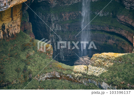 Baatara gorge waterfall 103396137