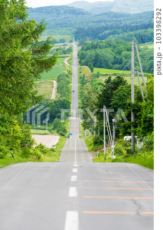 「北海道」ジェットコースターの道・かみふらの八景 「北海道」ジェットコースターの道・かみふらの八景 103398292