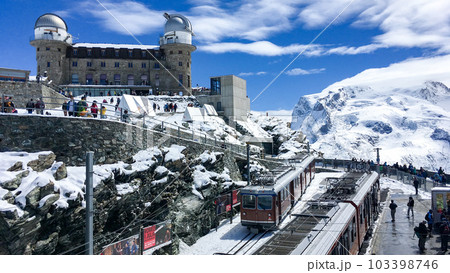 スイス、ゴルナーグラート展望台 103398746