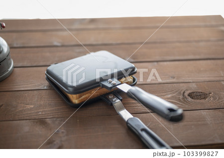 ホットサンドメーカーで作るホットサンド ホットサンドメーカーで作るホットサンド 103399827