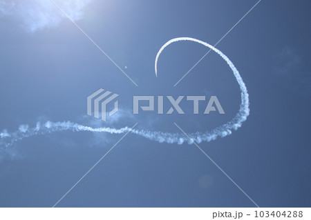 航空自衛隊のブルーインパルス 103404288