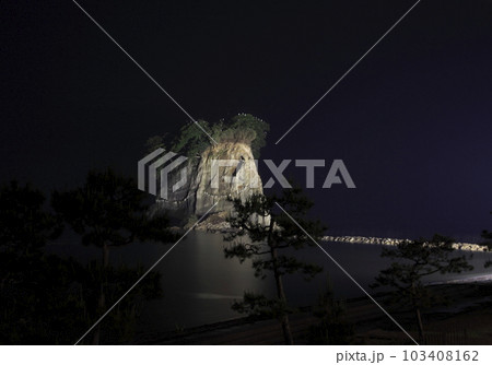 見附島ライトアップ 103408162