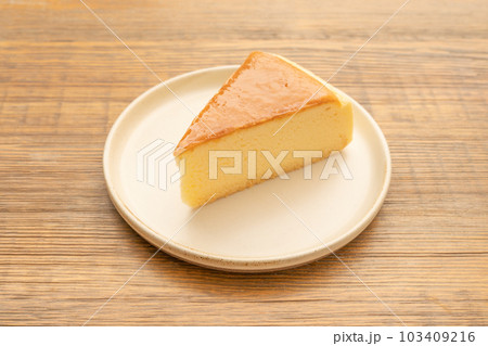 シンプルなチーズケーキ 103409216