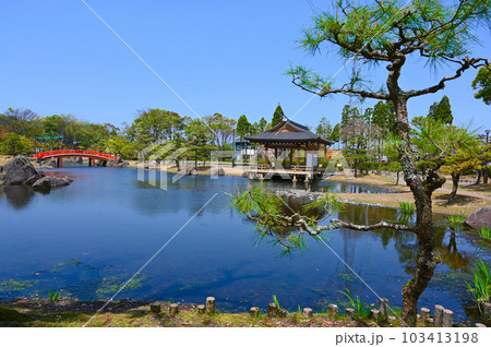 紫式部公園　泉池　越前市 103413198