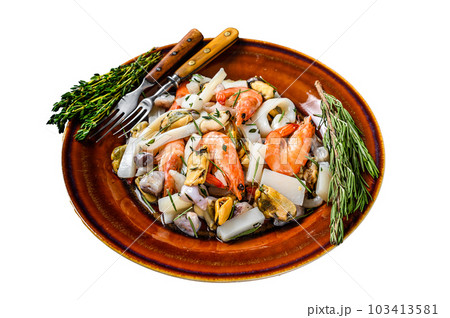 Raw mix seafood cocktail with shrimps, prawns, mussels, squids and octopus on a cutting board. Isolated on white background. 103413581