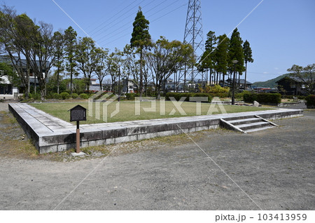 紫式部公園　寝殿　越前市 103413959
