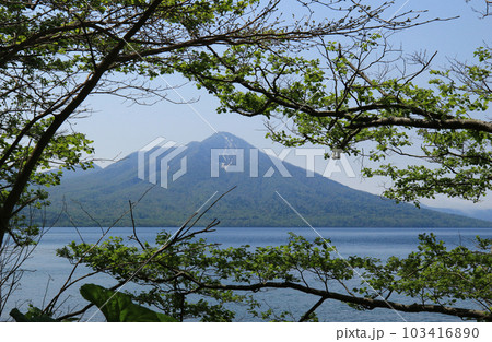 風不死岳と支笏湖 風不死岳と支笏湖 103416890