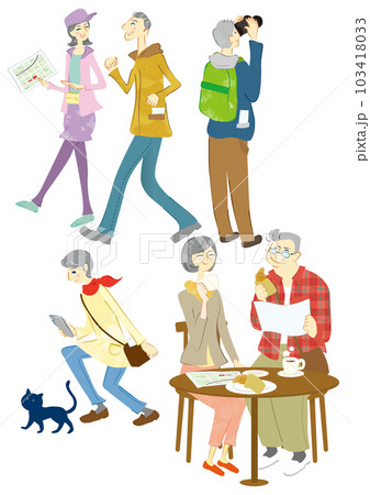 お出かけを楽しむ笑顔のシニア人物セット 103418033