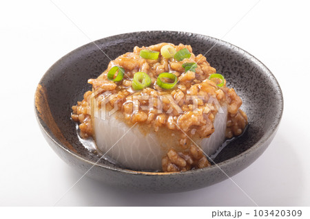 大根の煮物の肉味噌のせ 103420309