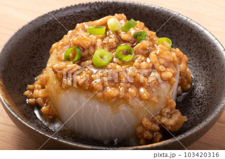 大根の煮物の肉味噌のせ 103420316