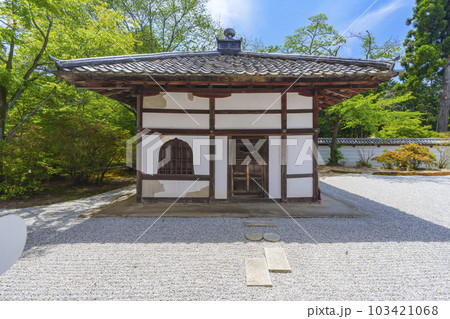 曼殊院門跡　護摩堂（京都市左京区一乗寺） 103421068