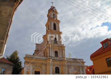 北欧バルト三国リトアニアの世界文化遺産のヴィリニュス歴史地区 旧市街の聖母マリア教会 北欧バルト三国リトアニアの世界文化遺産のヴィリニュス歴史地区 旧市街の聖母マリア教会 103422961