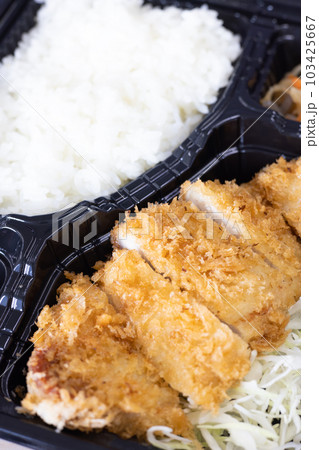 とんかつ弁当 103425667