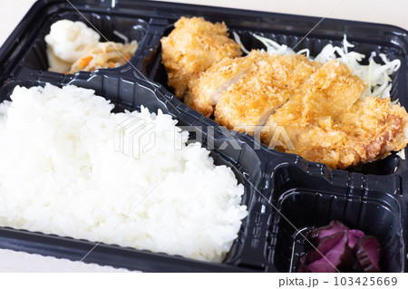 とんかつ弁当 103425669