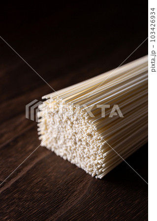 そうめんの乾麺 103426934