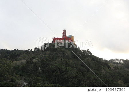 ポルトガルの世界遺産、ペーナ宮殿(Palácio Nacional da Pena) ポルトガルの世界遺産、ペーナ宮殿(Palácio Nacional da Pena) 103427563