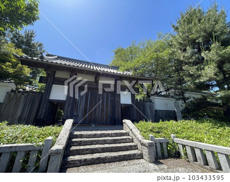 関東の城　忍城の東門 103433595