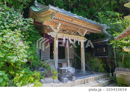 鎌倉市 銭洗弁財天宇賀福神社 鎌倉市 銭洗弁財天宇賀福神社 103433659