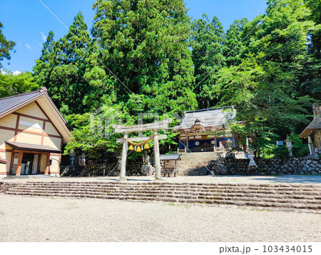 夏の白川郷:白川八幡神社 夏の白川郷:白川八幡神社 103434015