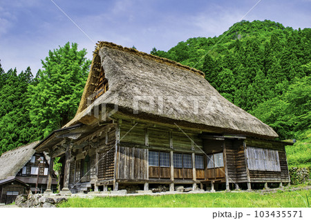 富山県　五箇山　相倉合掌造り集落　相念寺　世界遺産 103435571