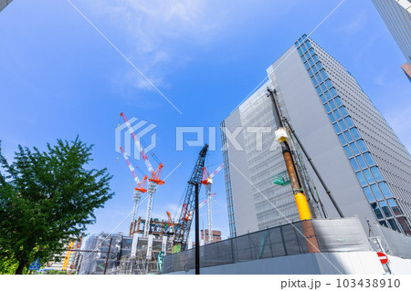 《福岡県》2023年5月の福岡市中央区（福岡市役所付近） 103438910