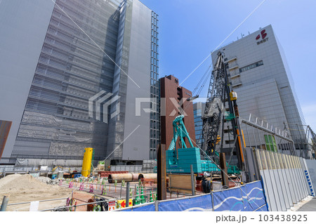 《福岡県》2023年5月の福岡市中央区（福岡市役所付近） 103438925