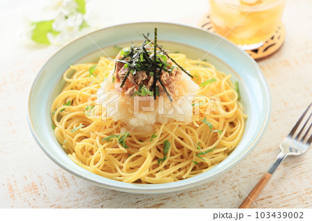 さっぱりした味わい、ツナと大根おろしのパスタ 103439002