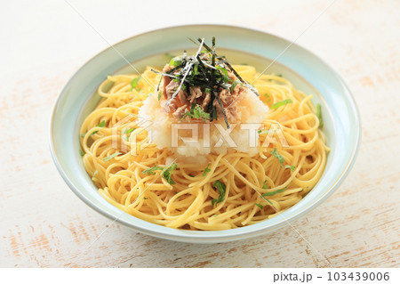 さっぱりした味わい、ツナと大根おろしのパスタ 103439006