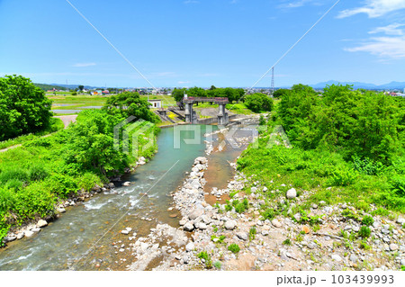 はねうま大橋/矢代川より下流(上越妙高、高田、直江津)方向を望む(新潟県妙高市)【2023.5】 はねうま大橋/矢代川より下流(上越妙高、高田、直江津)方向を望む(新潟県妙高市)【2023.5】 103439993