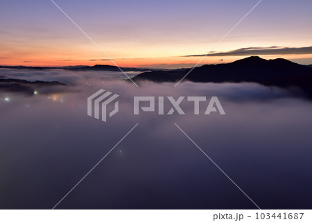 鎌倉山の雲海 103441687